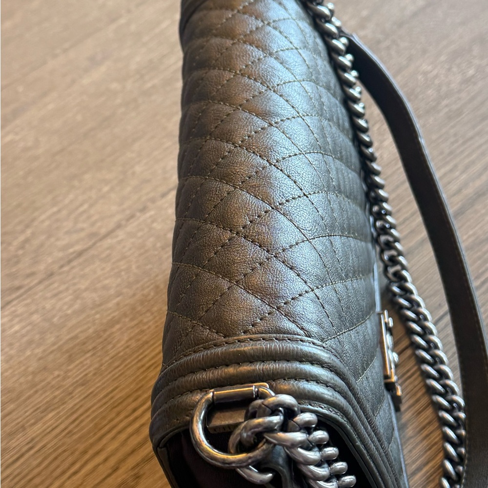 Chanel Large Boy Bag - Picture 3 of 17